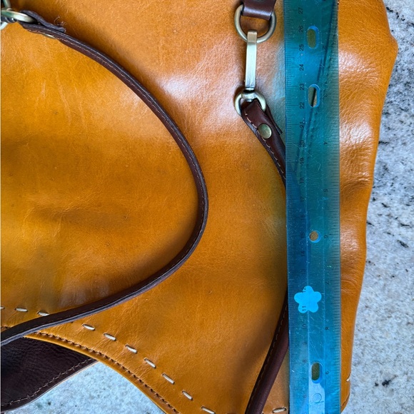 Unique Cuoieria Fiorentina Bag-2 ways to wear! - Picture 6 of 8